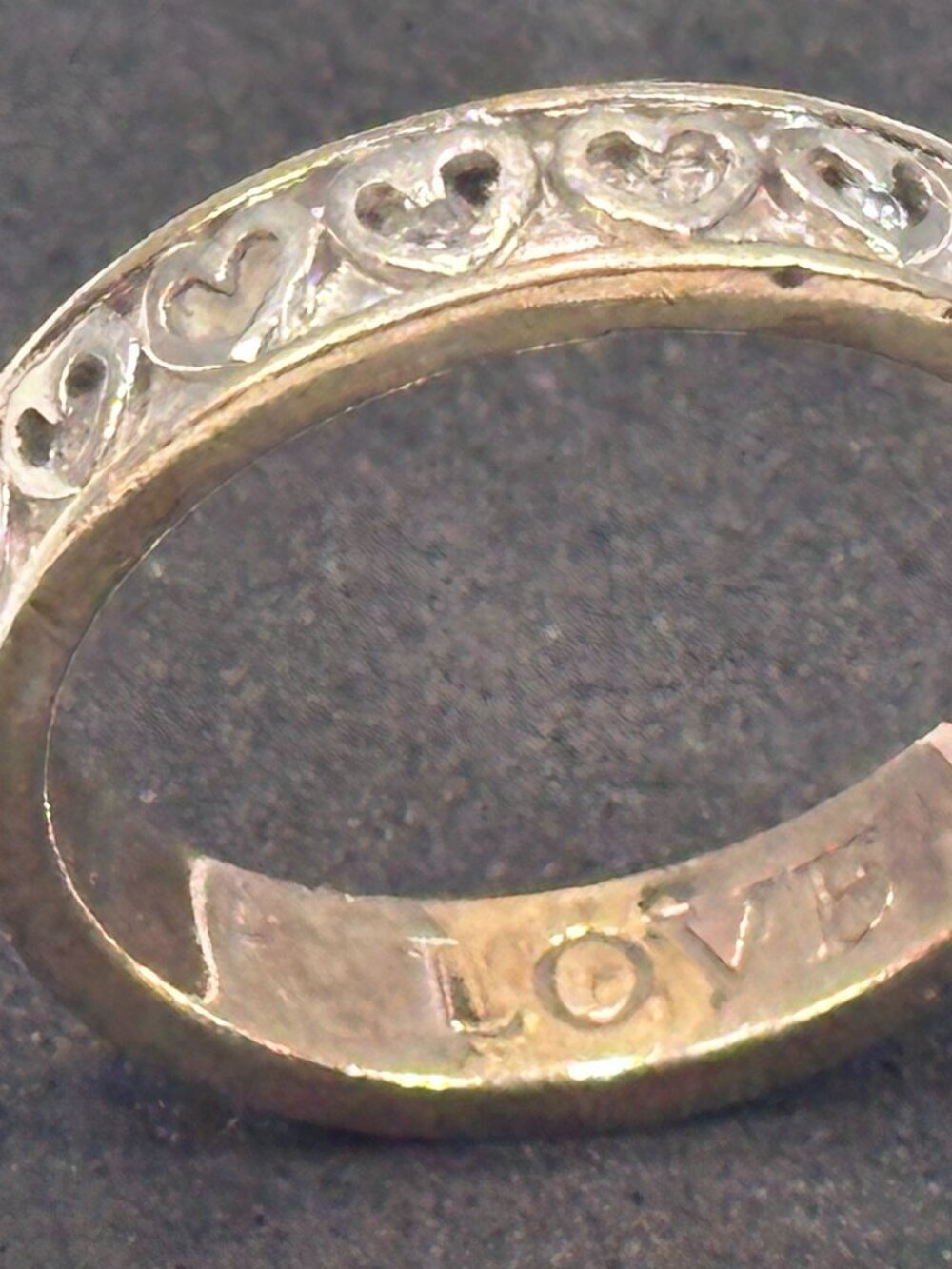 Bradford Exchange / BGE 925 Sterling Silver LOVE Heart Band Ring –Apprx Size 9.5